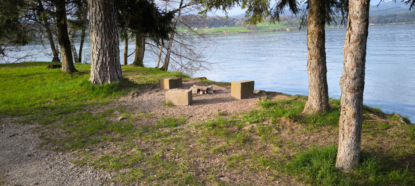 Grillstelle, Hafen Nuolen 1
